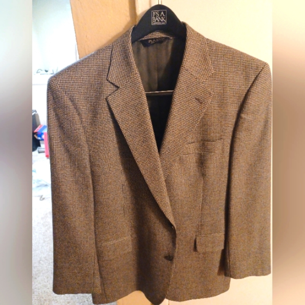 Jos. A. Bank STUNNING houndstooth sport coat 100% wool size 43 regular